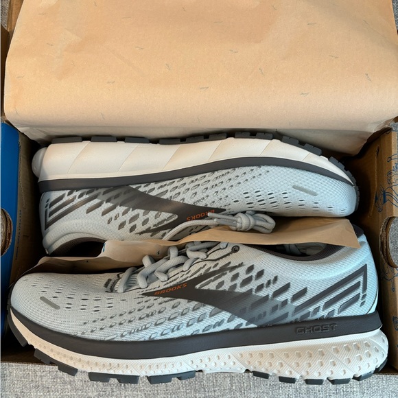Brooks Ghost 13 - Picture 1 of 2